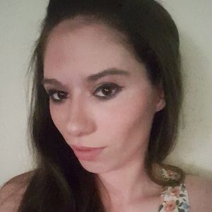 Meet your Posher, Holly